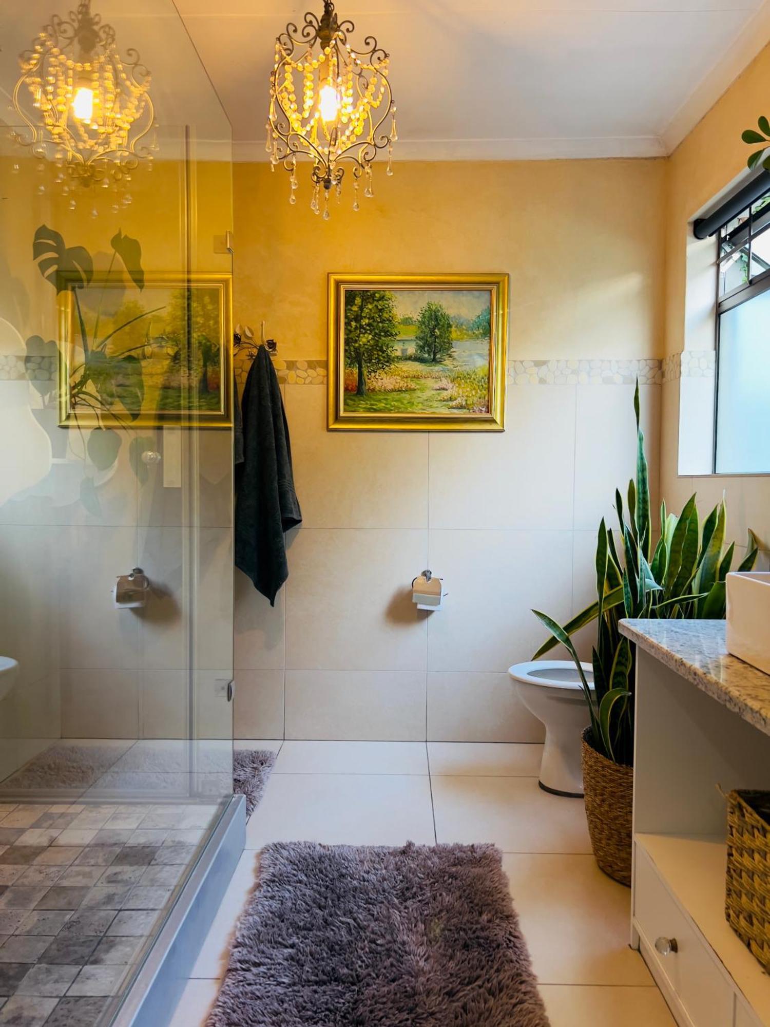 Art-Inspired Bedroom Close To Cbd Mossel Bay Ngoại thất bức ảnh